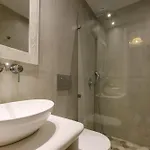 Apartamento Victoria & *