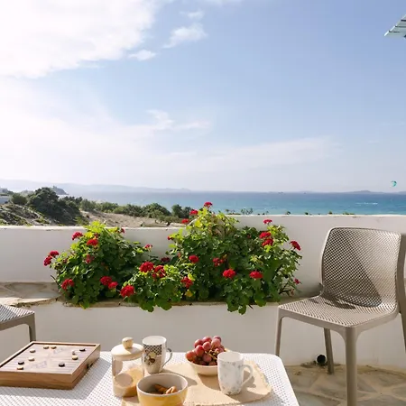 Victoria & * Mikri Vigla