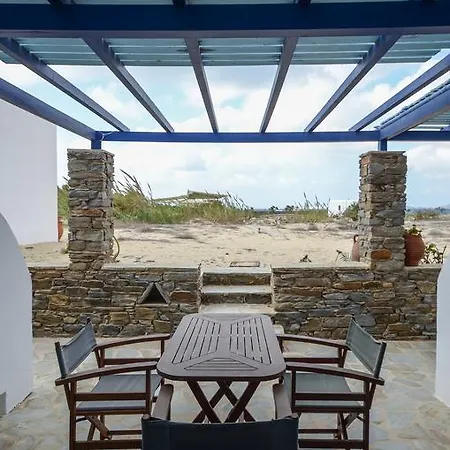 アパート Victoria & *