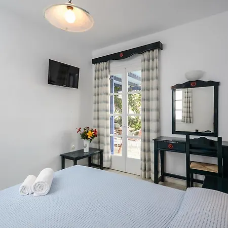 Victoria & Διαμέρισμα Μικρή Βίγλα