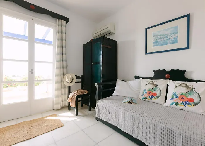 Victoria & Appartement Mikri Vigla