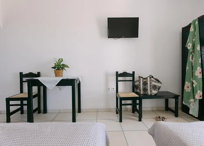 Victoria & Appartement Mikri Vigla